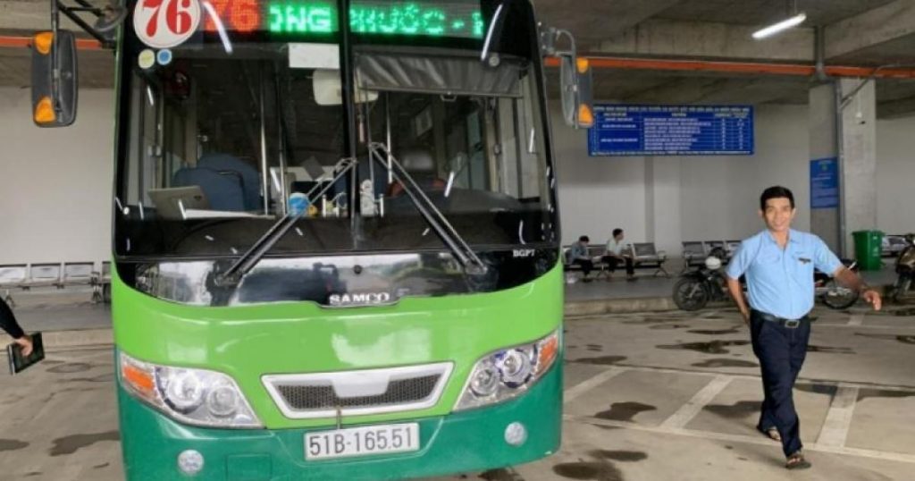  Xe bus số 76 tuyến Giáp Bát – Nam Định
