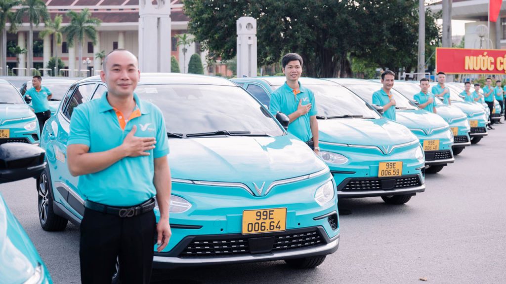 Đội ngũ tài xế chuyên nghiệp, được đào tạo bài bản của Taxi Xanh SM